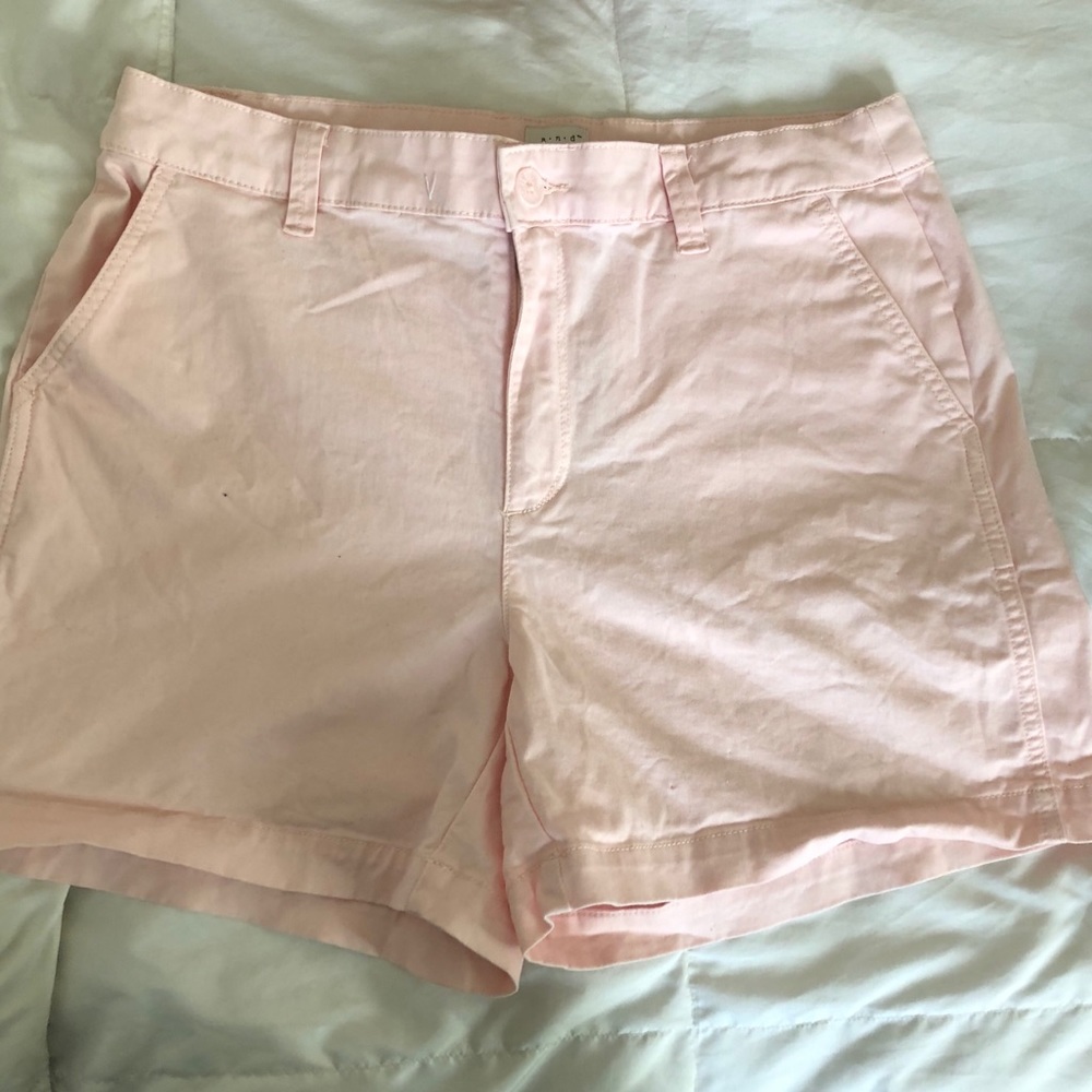 pink shorts